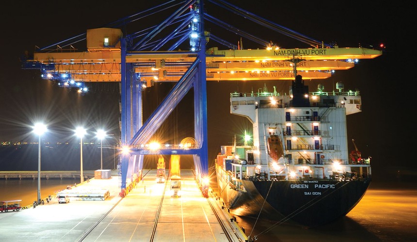 Sau 8 tháng đi vào hoạt động, cảng Nam Đình Vũ đã đạt sản lượng hàng hóa thông qua gần 150.000 TEU.