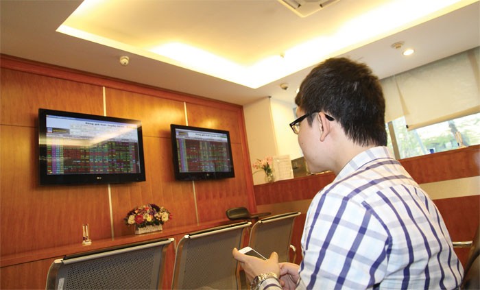 Thời gian qua, nhiều mã cổ phiếu ngành dầu khí bị khối ngoại bán ròng
