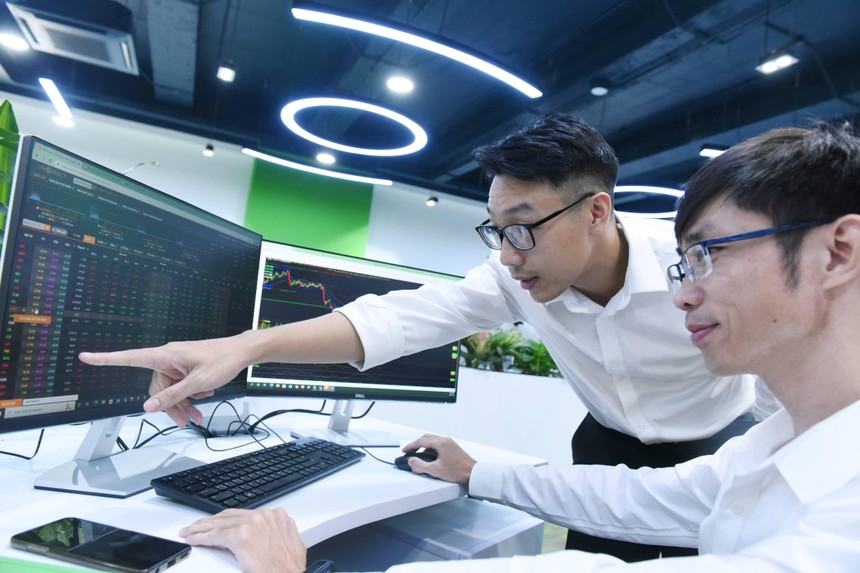 Giao dịch chứng khoán sáng 29/9: Thị trường "xanh vỏ đỏ lòng"