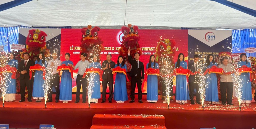 Hãng “911 Taxi” chính thức trình làng với xưởng 2S đầu tiên tại Biên Hoà