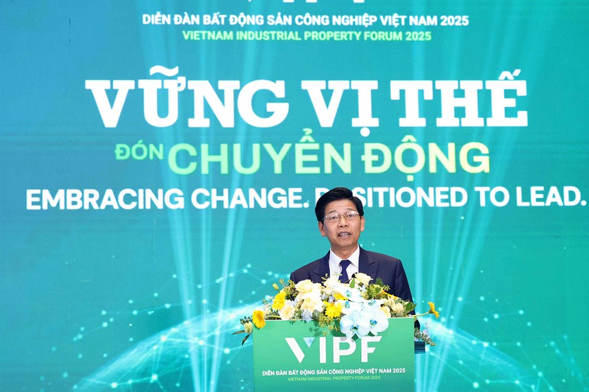 Ông Phạm Văn Hoành - Tổng Biên tập Báo Tài chính - Đầu tư, Trưởng ban Tổ chức VIPF 2025 phát biểu khai mạc tại Diễn đàn