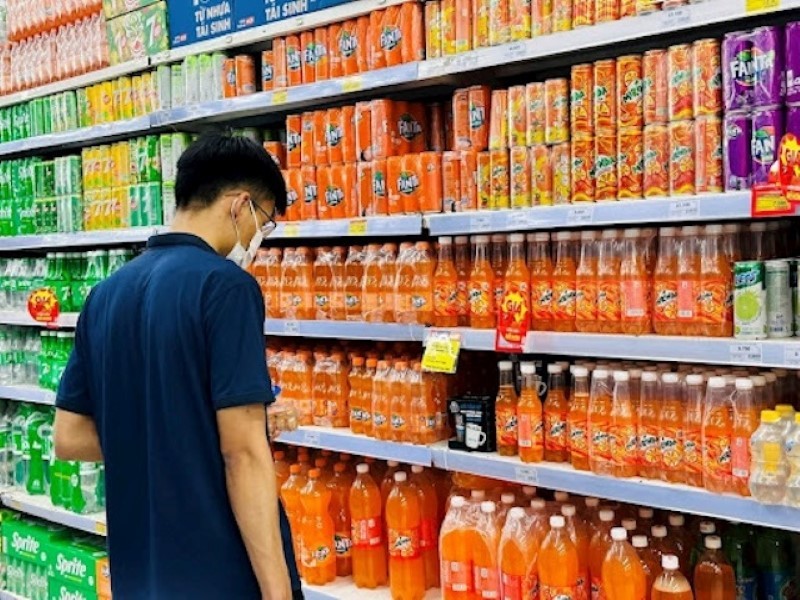 Nước giải khát theo Tiêu chuẩn quốc gia (TCVN) có hàm lượng đường trên 5g/100ml phải nộp thuế tiêu thụ đặc biệt.