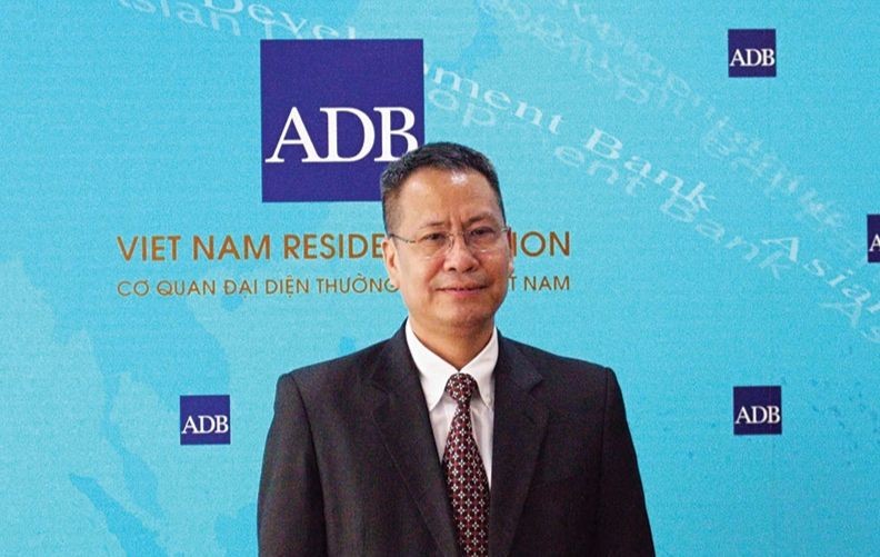 Ông Bùi Minh Giáp, Chuyên gia Kinh tế trưởng Ngân hàng Phát triển châu Á (ADB) tại Việt Nam
