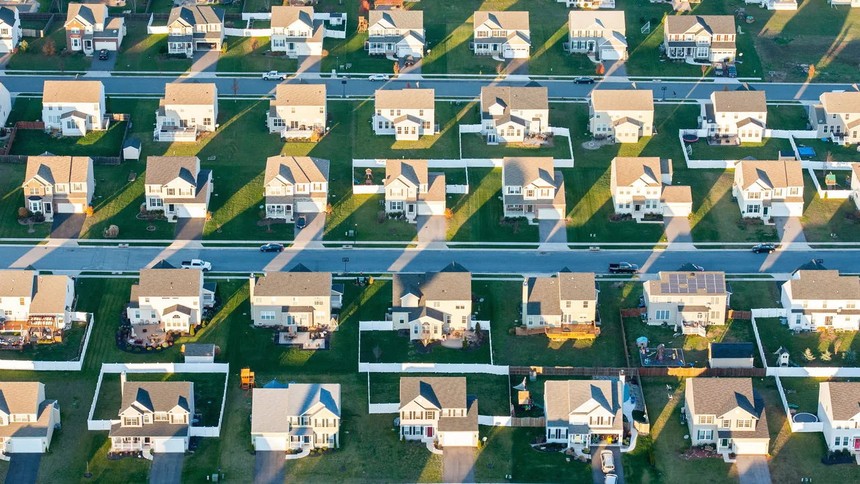 Vì sao giá nhà ở một số nền kinh tế lớn tăng vọt trở lại