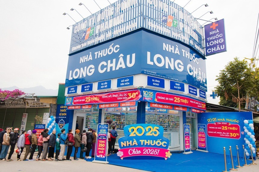 FPT Retail (FRT) lên kế hoạch doanh thu 48.100 tỷ đồng trong năm 2025 và tiếp tục mở rộng chuỗi Long Châu