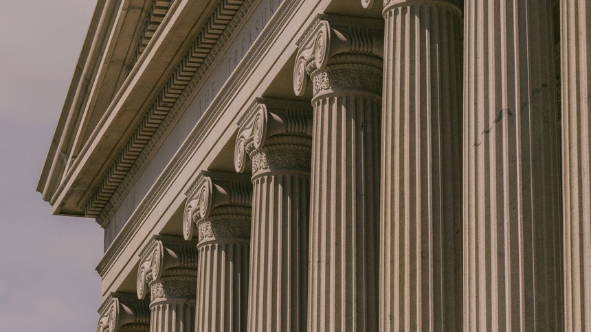 Vị thế tài sản trú ẩn an toàn nhất thế giới của trái phiếu kho bạc Mỹ gặp thách thức