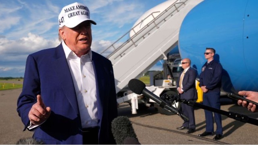 Tổng thống Trump: Mỹ muốn sản xuất những thứ lớn lao chứ không phải áo phông