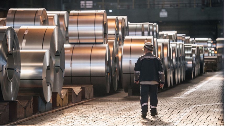 Tổng thống Trump tuyên bố tăng gấp đôi thuế thép và nhôm lên 50% 