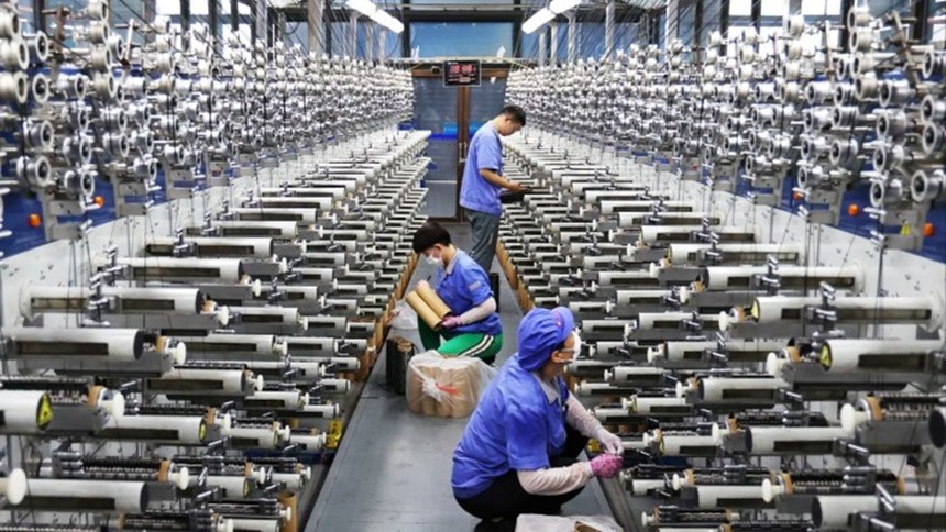 Các nhà sản xuất Trung Quốc xem xét lại chuỗi cung ứng sau thuế quan của Mỹ