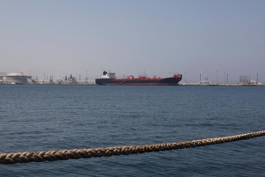 UAE đẩy nhanh dự án đường ống dẫn dầu để tránh eo biển Hormuz