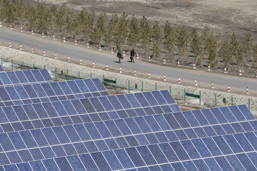 Mỹ áp thuế 15% và mức giá sàn với polysilicon nhập khẩu