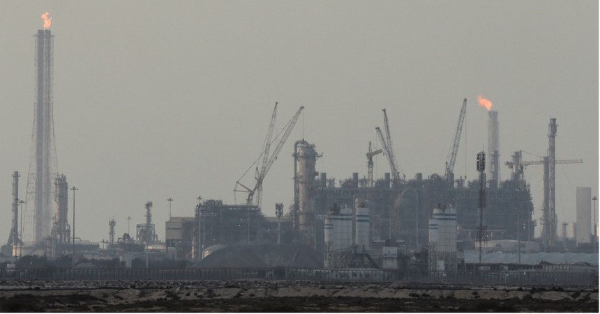 Châu Á tăng nhập khẩu LNG bất chấp giá tăng vọt