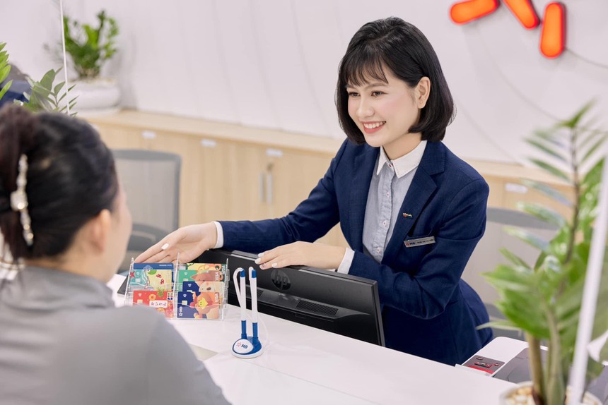 MB tiên phong ký số: Trăm lần ký tay – nay chỉ 1 chạm