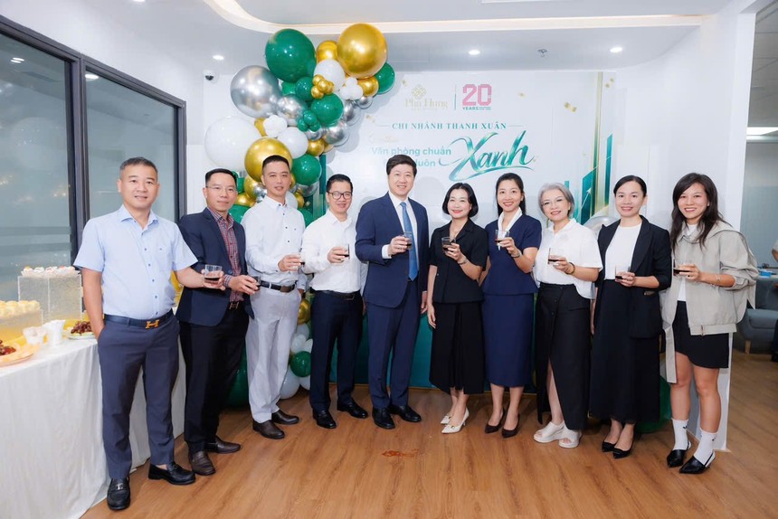 Chứng khoán Phú Hưng khai trưởng địa điểm mới