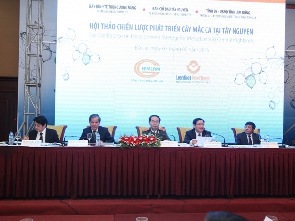 Xóa đói giảm nghèo bền vững với cây mắc ca