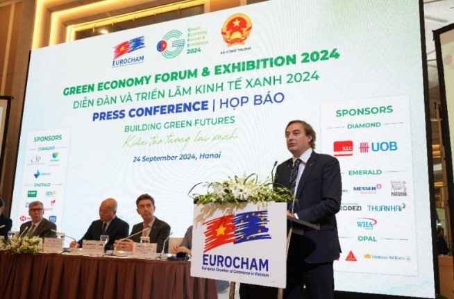 Ông Bruno Jaspaert, tân Chủ tịch EuroCham phát biểu tại Họp báo
