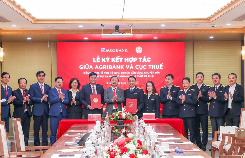 Agribank ký kết hợp tác cùng Cục Thuế hỗ trợ hộ kinh doanh chuyển đổi sang thuế kê khai