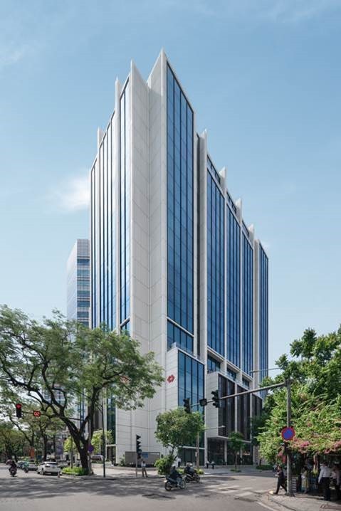 Techcombank (TCB) góp thêm 2.400 tỷ đồng vào Techcom Life