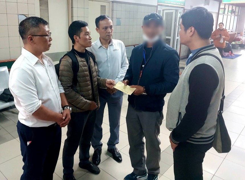 Bảo hiểm Tasco thăm hỏi các nạn nhân và gia đình