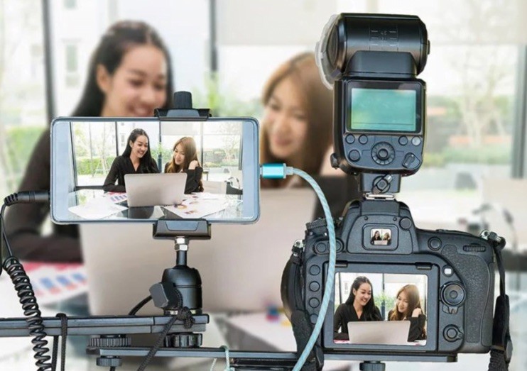 Hoạt động livestream bán hàng trên internet đang tạo ra khoảng trống về thất thu thuế (Ảnh minh hoạ)