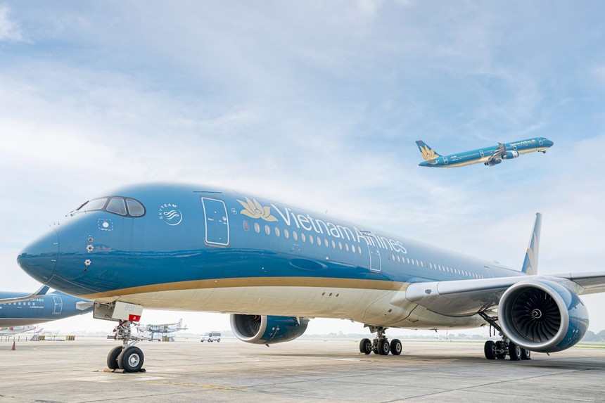 Tái cấp vốn cho Vietnam Airlines là giải pháp trước mắt, về lâu dài phải tái cấu trúc toàn diện 