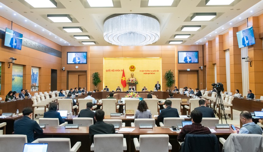 Phiên họp thứ 43 của UBTVQH diễn ra ngày 11-14/3/2025