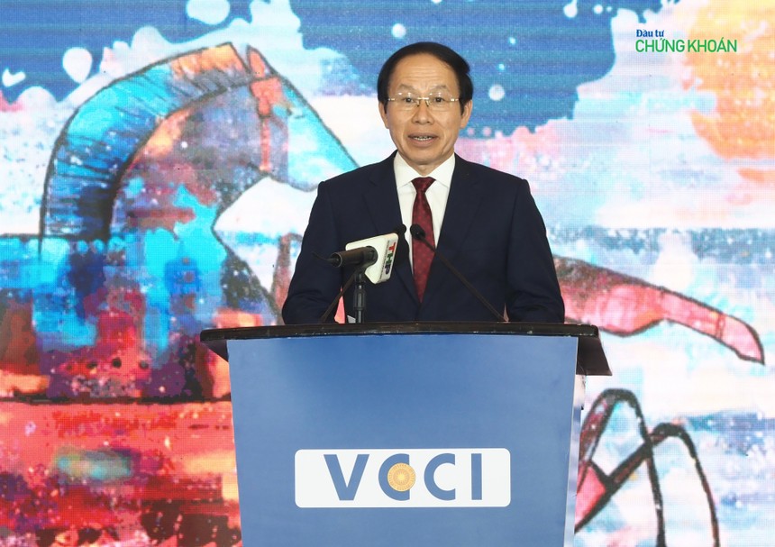 Ông Lê Tiến Châu, Uỷ viên Trung ương Đảng, Bí thư Thành uỷ, Trưởng Đoàn đại biểu Quốc hội TP. Hải Phòng phát biểu tại lễ công bố PCI 2024 sáng 6/5 (Ảnh: M. Minh)