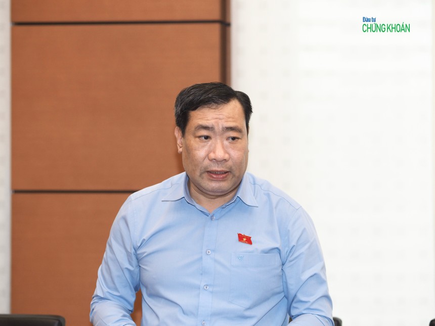 Đại biểu Thạch Phước Bình (đoàn Trà Vinh) phát biểu tại tổ chiều 20/5 (Ảnh: M.Minh)