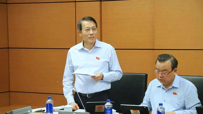 Bộ trưởng Bộ Công an Lương Tam Quang phát biểu tại thảo luận tổ sáng 26/10.