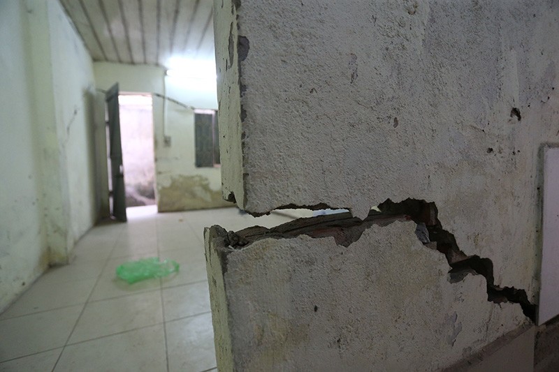 Nứt vỡ nghiêm trọng tại số nhà 20 ngách 20/28 Kim Giang