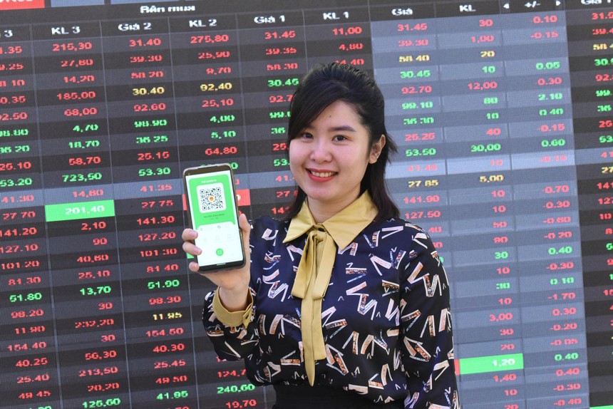 Giao dịch chứng khoán sáng 25/4: Cặp CII - LGC nổi sóng