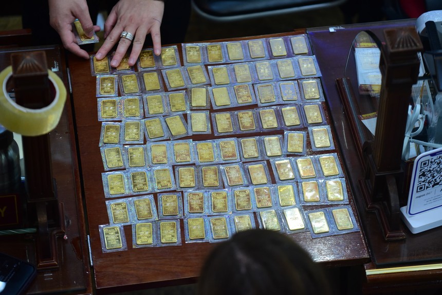 Giá vàng hôm nay ngày 23/2: Vàng SJC lấy lại mốc 79 triệu đồng/lượng