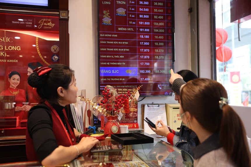 Giá vàng hôm nay ngày 5/3: Giá vàng hồi phục nhẹ