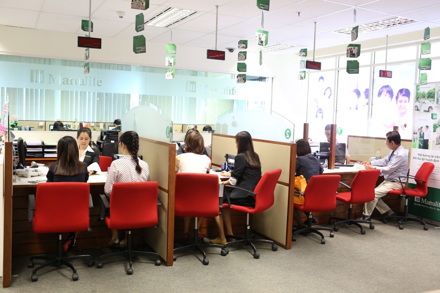 Manulife nhận giải thưởng Doanh nhân Doanh nghiệp tiêu biểu 2016