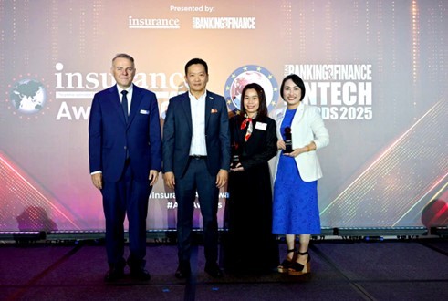 FWD Việt Nam được vinh danh tại lễ trao giải Insurance Asia Awards được tổ chức tại Singapore vừa qua