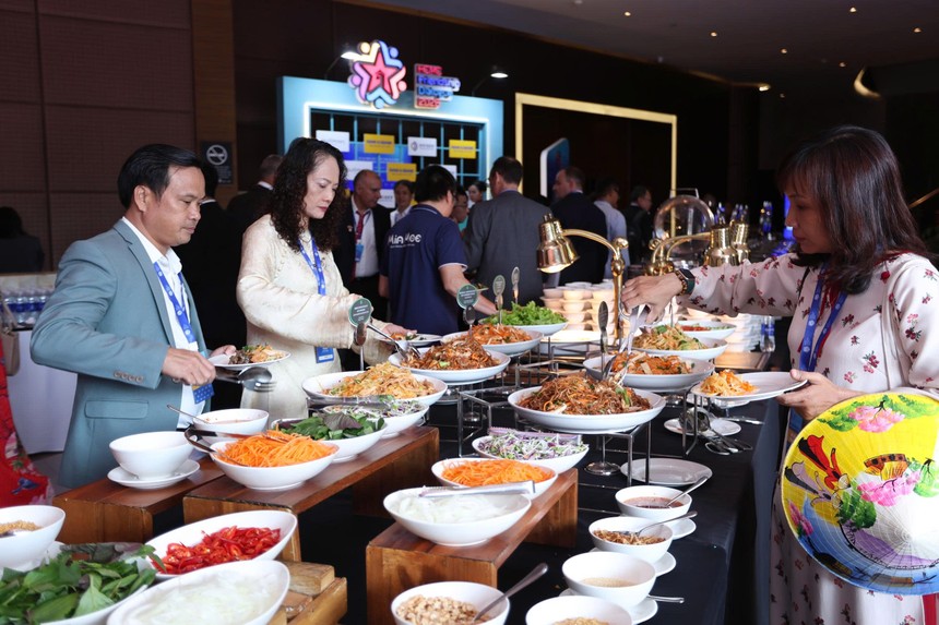 Doanh nghiệp muốn tham gia hiệu quả vào kênh HORECA cần tìm hiểu tổng thể cả hệ sinh thái thay vì chỉ tìm kiếm một cá nhân đơn lẻ. Ảnh Lê Toàn 