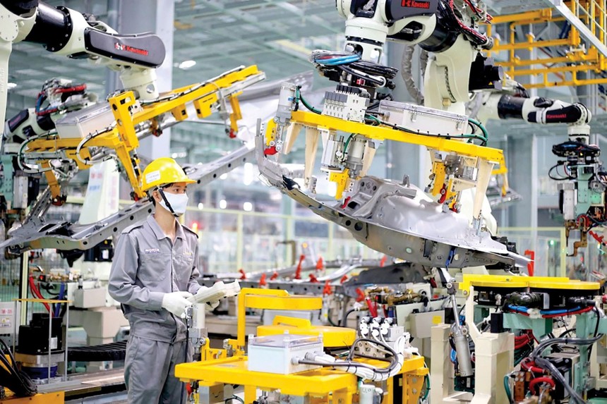 Với các dự án đầu tư, hồ sơ hoàn thuế đã được đơn giản hóa để tạo thuận lợi cho doanh nghiệp. Ảnh: Dũng Minh