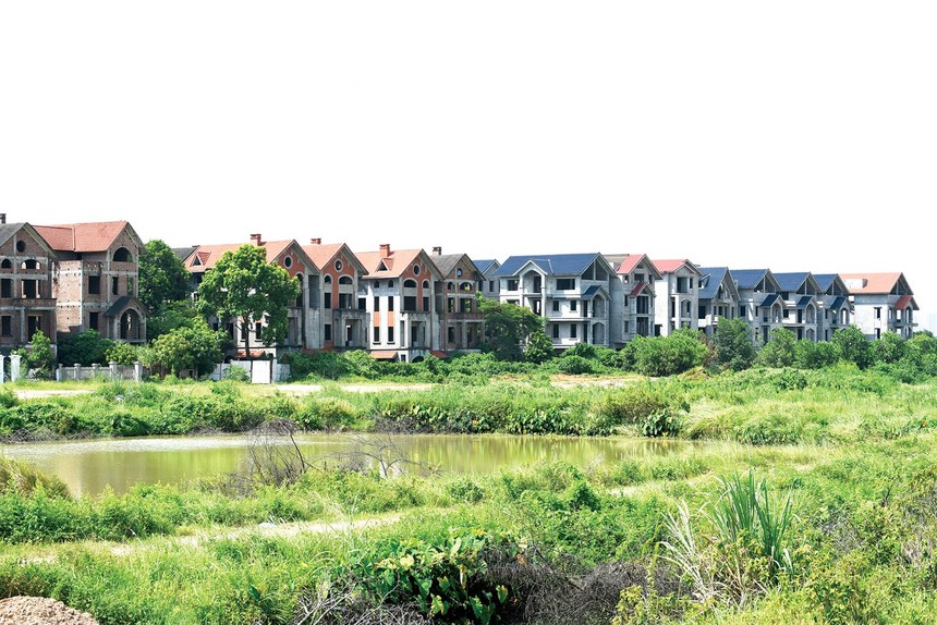 Thị trường bất động sản đang rất khó khăn, đứng trước nguy cơ rơi vào suy thoái