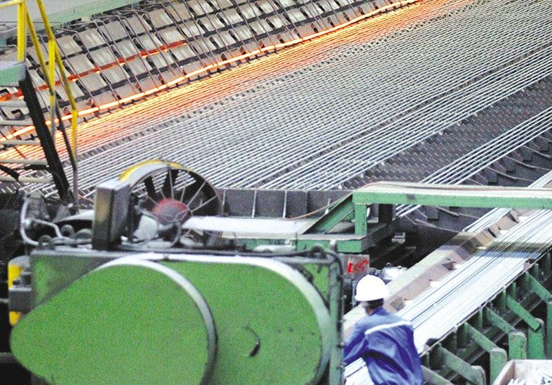 Ngành thép được dự báo còn khó khăn đến hết quý II/2023. Ảnh: Đức Thanh