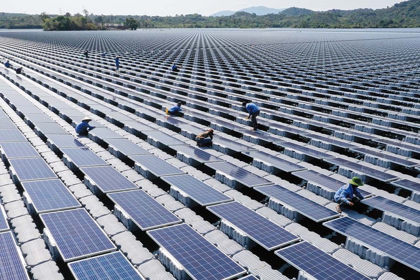 Các nguồn điện được sử dụng để xuất khẩu theo đề nghị này là điện sạch Ảnh: Đức Thanh
