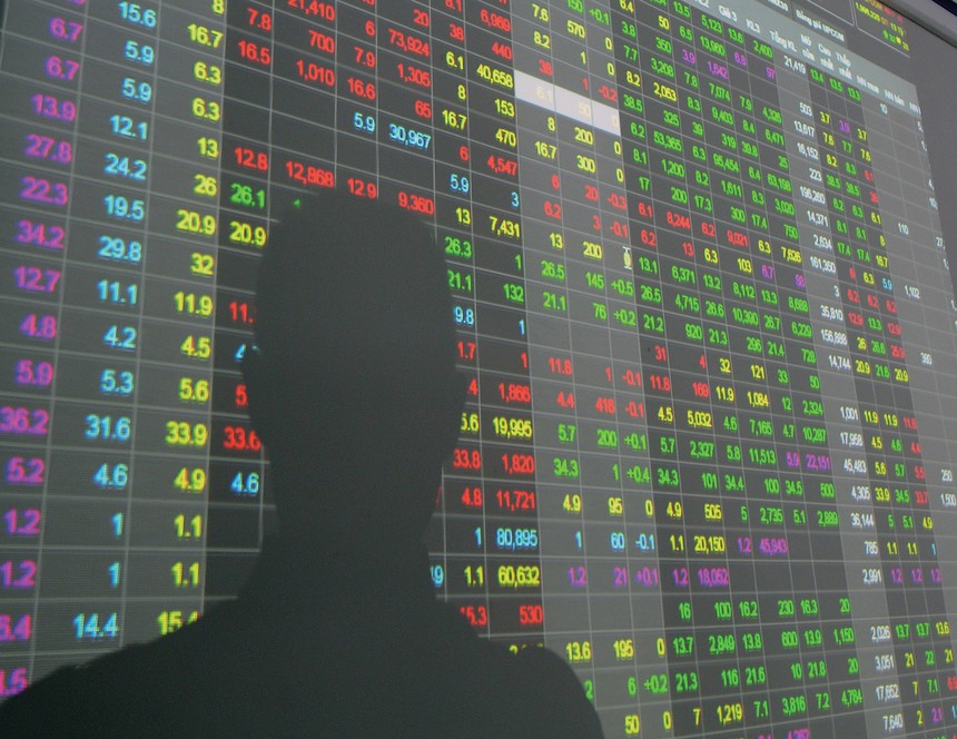 Pháp luật hình sự chưa có quy định hướng dẫn về xác định việc thu lời bất chính và khoản thiệt hại cho nhà đầu tư phát sinh từ các hành vi tội phạm về chứng khoán