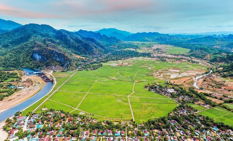 Huyện Con Cuông được quy hoạch là vùng huyện phát triển Du lịch sinh thái. Ảnh sưu tầm