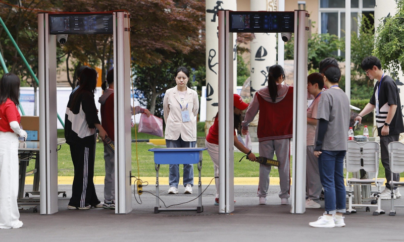 Cao khảo được coi là kỳ thi quan trọng nhất trong cuộc đời học sinh ở Trung Quốc. Ảnh: VCG