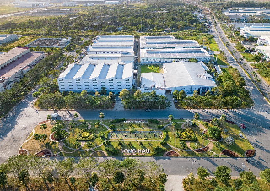 Ngày càng nhiều khu công nghiệp phát triển theo hướng “xanh”. Ảnh: Bình Minh 