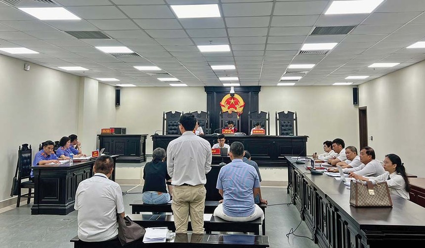 Các bị cáo tại phiên tòa xét xử sơ thẩm