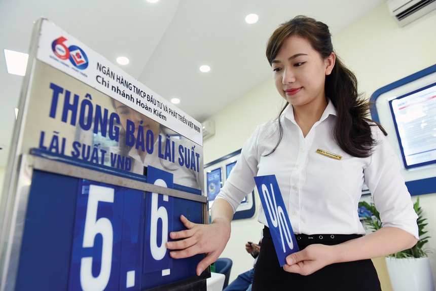 Các yếu tố tạo áp lực tăng lên mặt bằng lãi suất VND đang chiếm ưu thế