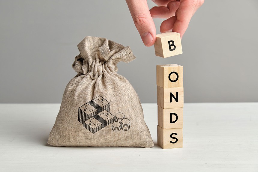 Áp lực trả lãi và gốc trái phiếu với nhiều doanh nghiệp vẫn lớn