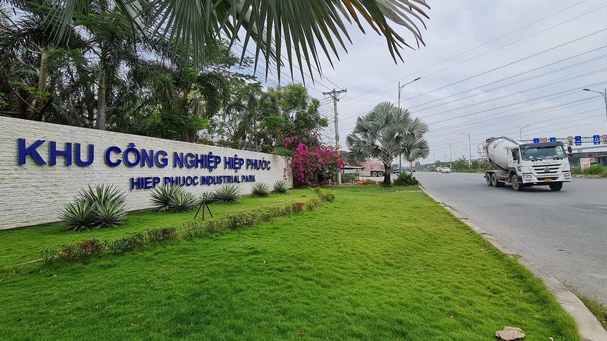 HIPC cho rằng việc đăng ký biến động sau 30 ngày kể từ ngày ký hợp đồng sẽ rất khó khăn cho doanh nghiệp kinh doanh hạ tầng khu công nghiệp. Ảnh: Trọng Tín.