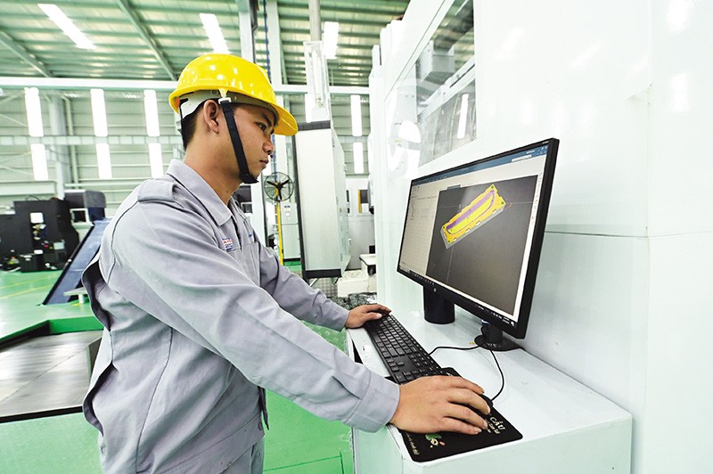 Chính phủ đặt mục tiêu xây dựng các chính sách tạo đột phá, khai thác hiệu quả nguồn lực từ doanh nghiệp. Ảnh: Đức Thanh 