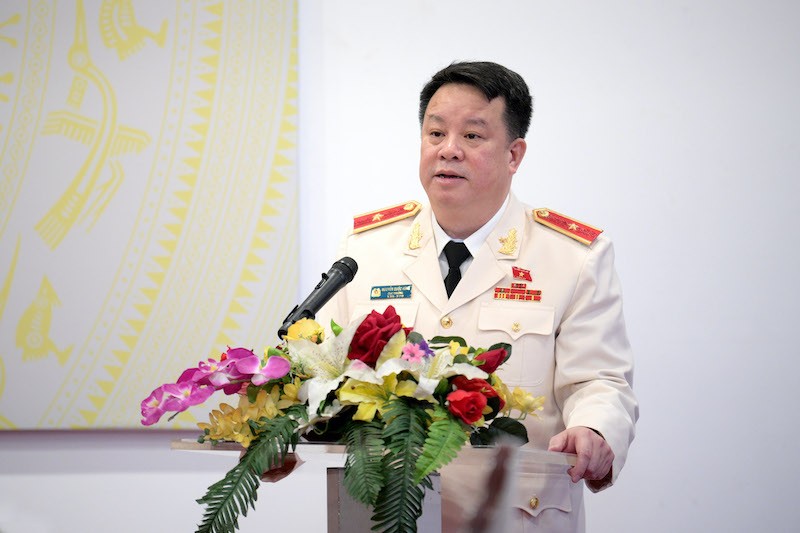 Tân Phó chủ nhiệm Nguyễn Quốc Hùng phát biểu nhận nhiệm vụ.